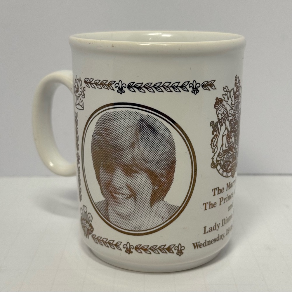 1981 Prince Charles Lady Diana Royal Wedding Commemorative Coffee Mug Cup VTG